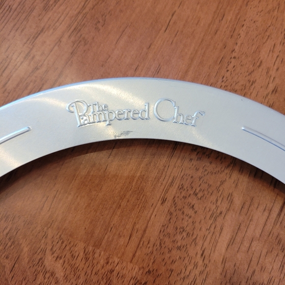 The Pampered Chef Pie Crust Shield - Picture 3 of 3